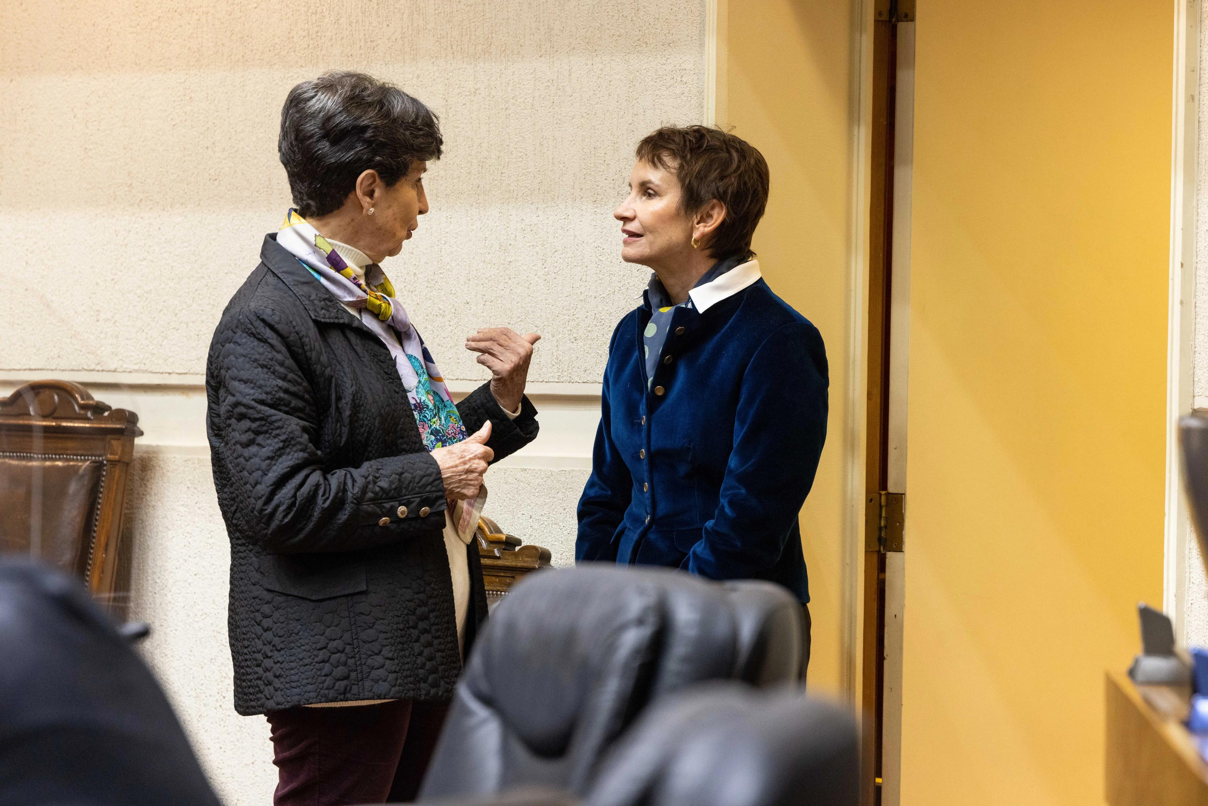 Senadora Allende con la ministra del Interior, Carolina Tohá