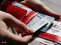   Protegerán a consumidores ante cláusulas abusivas de tarjetas de crédito